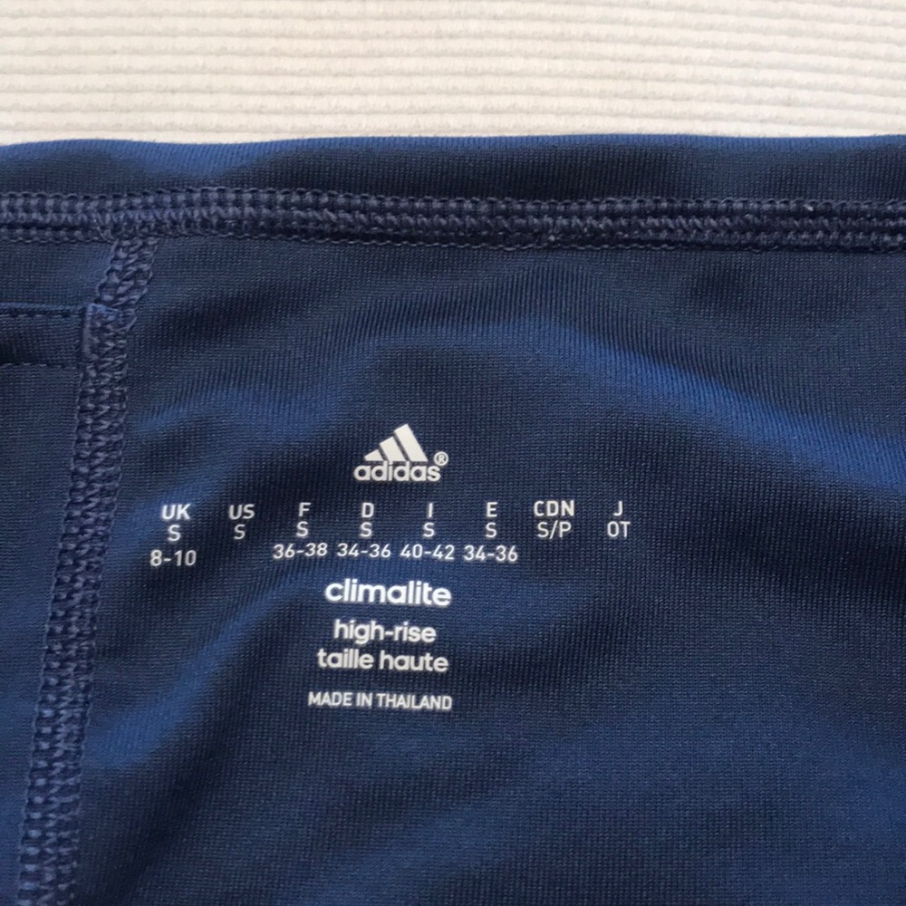 Adidas high rise cropped patterned leggings - Picture 2 of 2